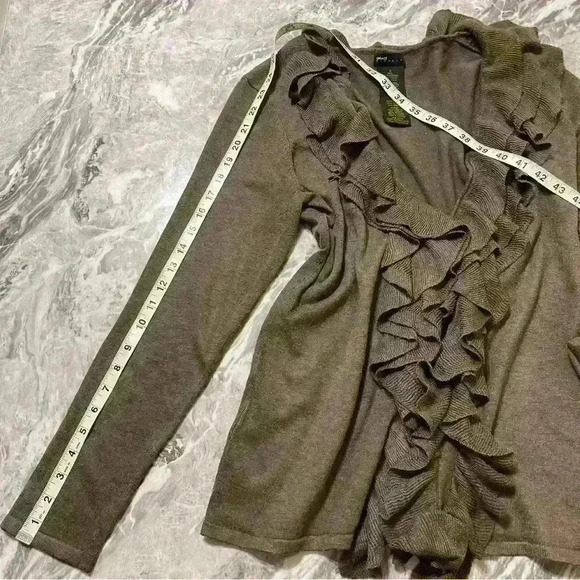 Grace Elements Taupe Brown Cascade Ruffle Front Cardigan Sweater Size Small - Picture 6 of 9